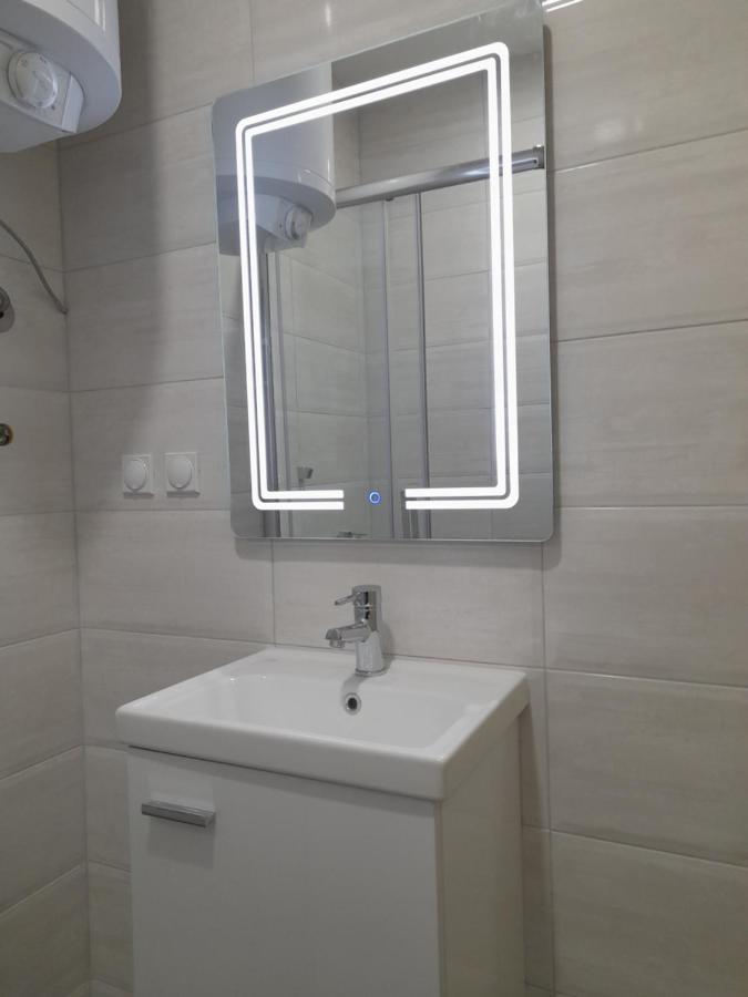 V & V Studio Apartments Nis Ngoại thất bức ảnh