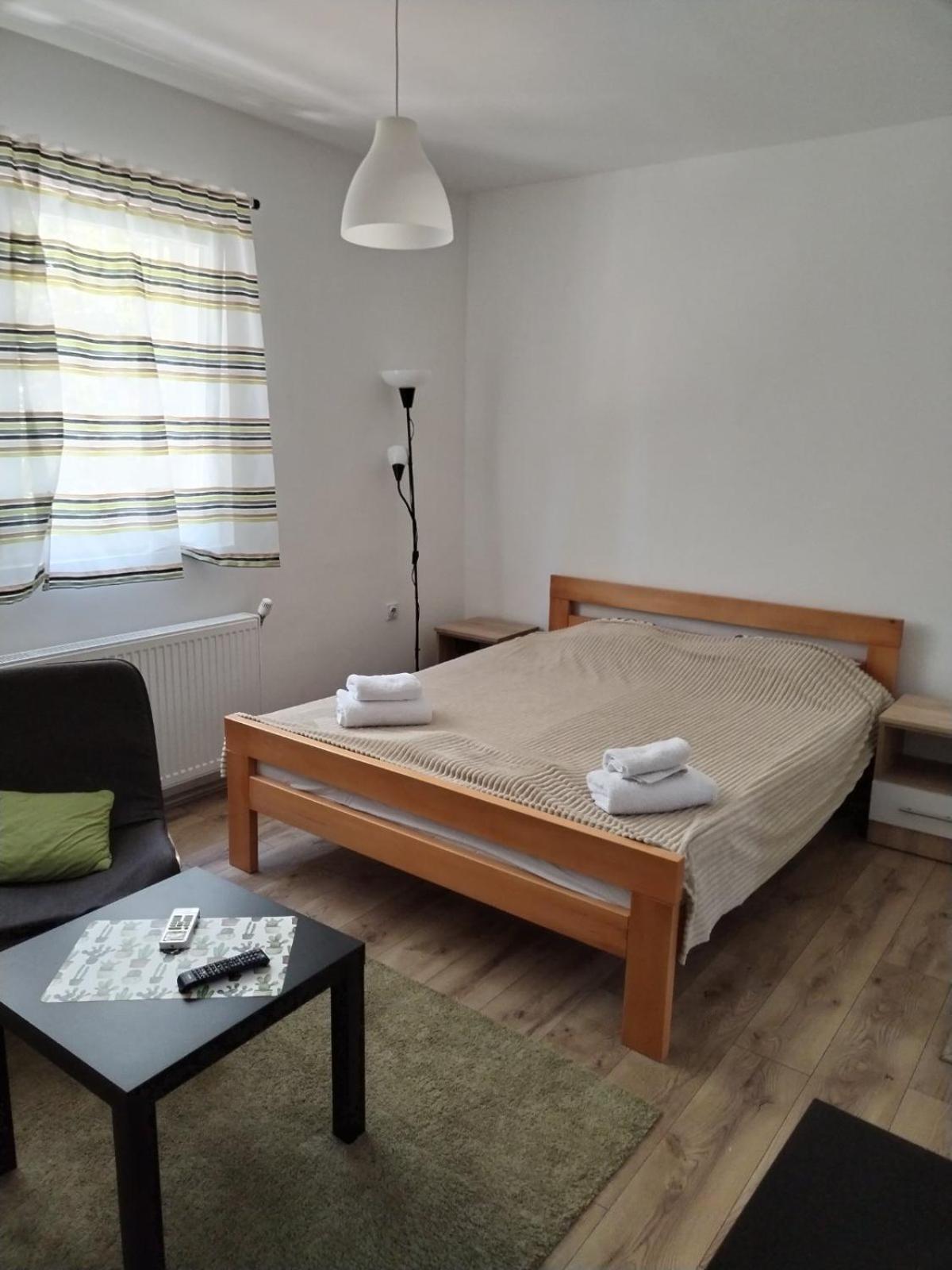V & V Studio Apartments Nis Phòng bức ảnh